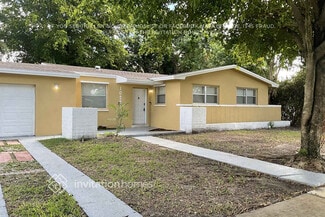 Building Photo - 10221 Dolphin Rd