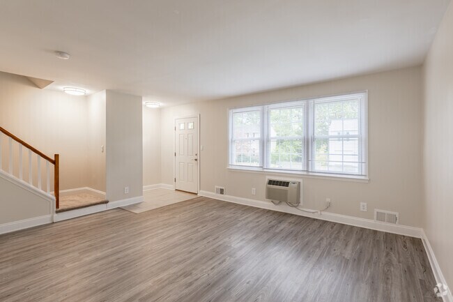 Building Photo - Bullocks Point Townhomes