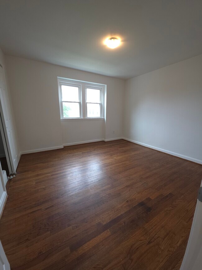 Foto del edificio - 2528 Iverson St