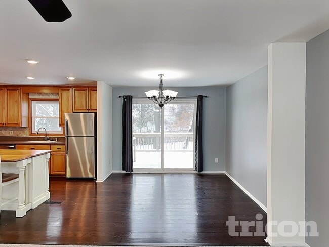 Foto del edificio - 412 Harold Dr