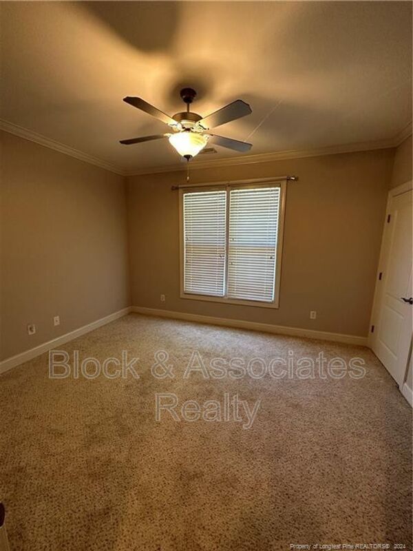 Building Photo - 206 Fountainhead Ln