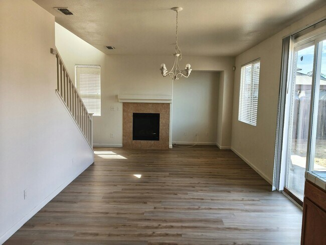 Foto del edificio - 5929 Tangerine Ave