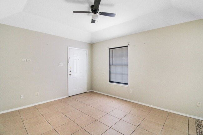 Building Photo - 413 Date Palm Ave