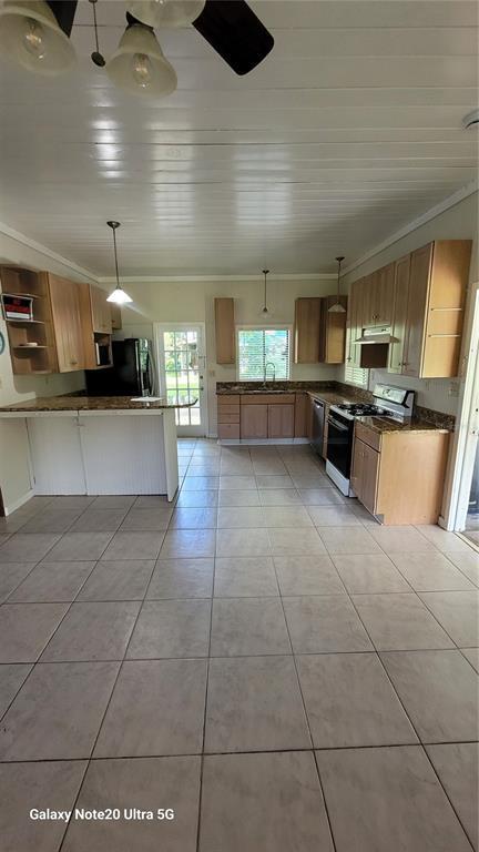 Building Photo - 36445 Trilby Rd