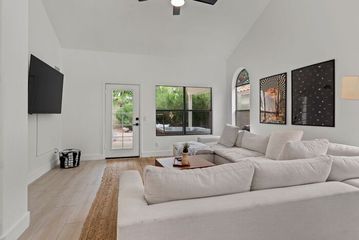 Foto principal - Apply Here www.realty480pm.appfolio.com/li...