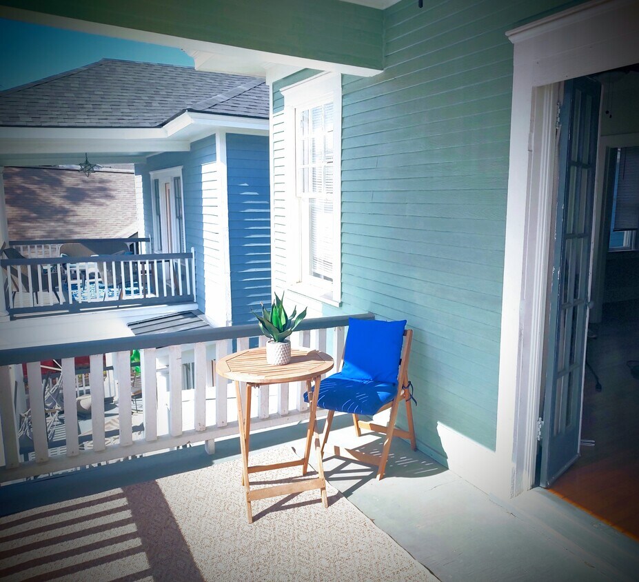 Primary Photo - 412 E 40th St