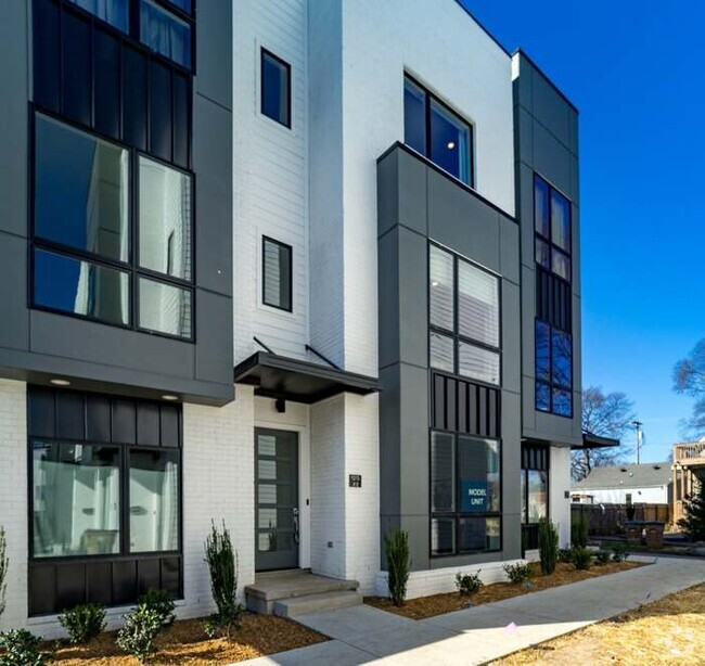 Building Photo - 1213 10th Ave N