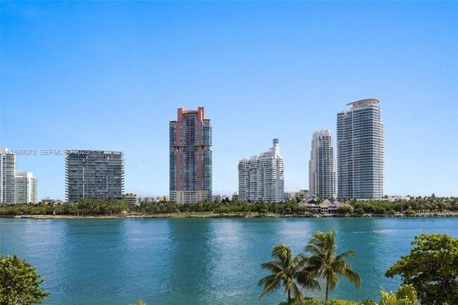 Foto del edificio - 7133 Fisher Island Dr