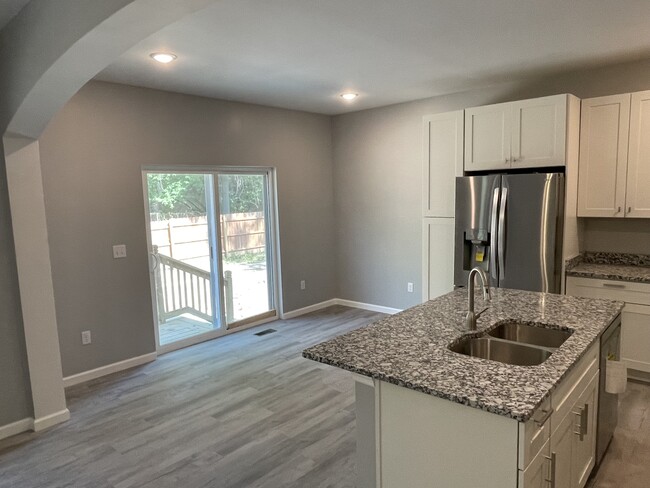 Building Photo - 88 Timber Hill Dr
