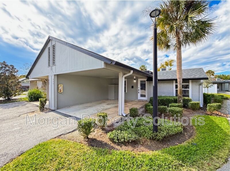 Photo - 892 Claydon Way