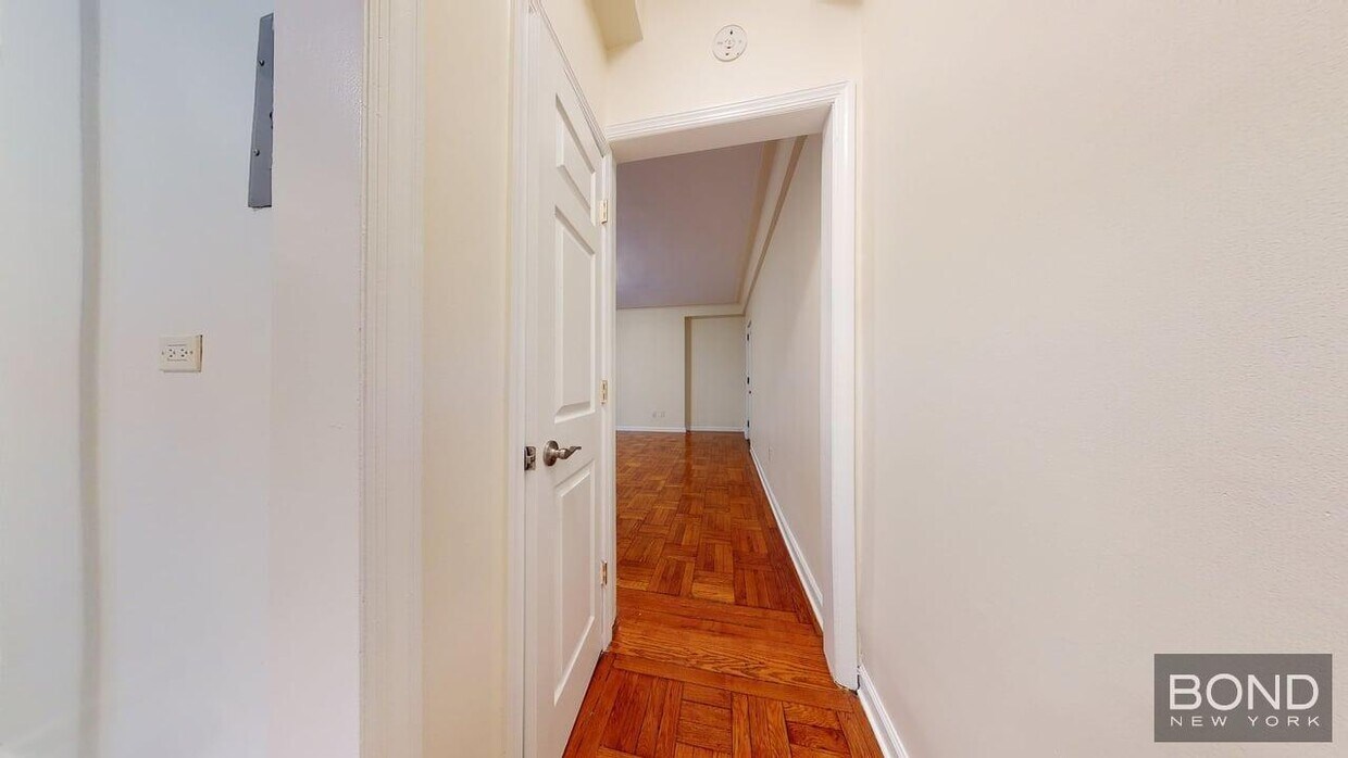 Foto principal - 55 W 55th St