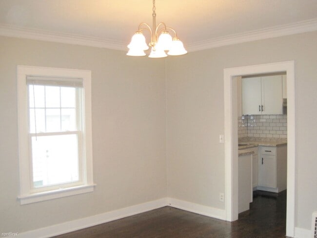 Building Photo - 3 br, 1.5 bath House - 1710 W Saint Joseph St