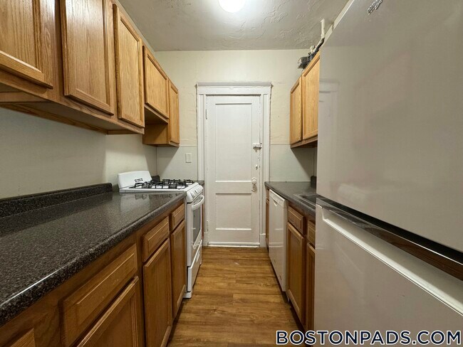 Building Photo - 1171 Boylston St