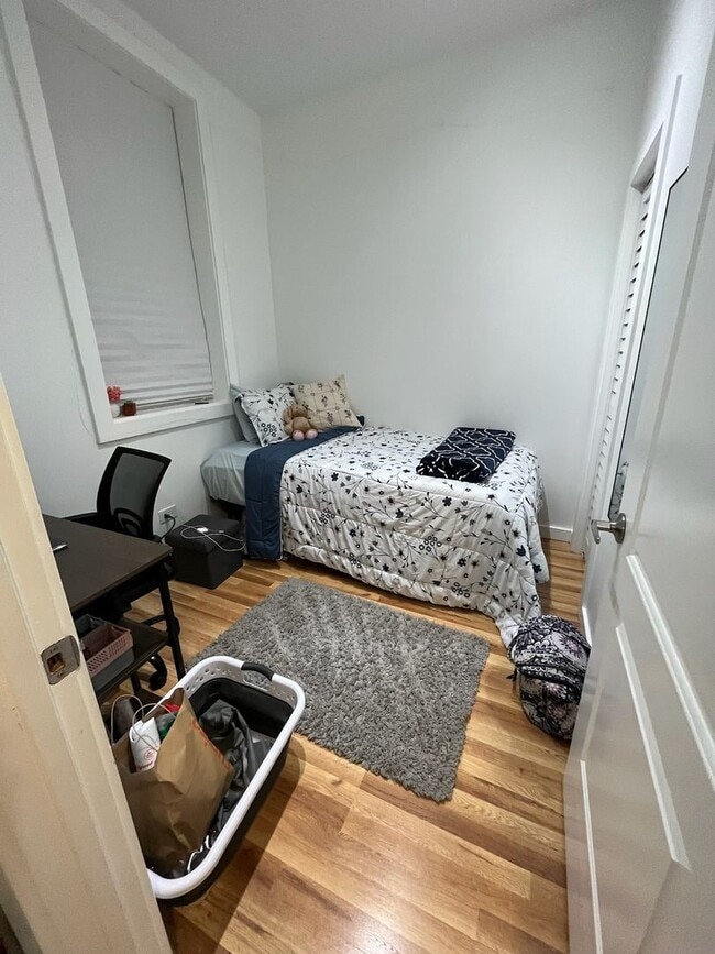 Interior Photo - Skiritai 1037 Polk, LLC