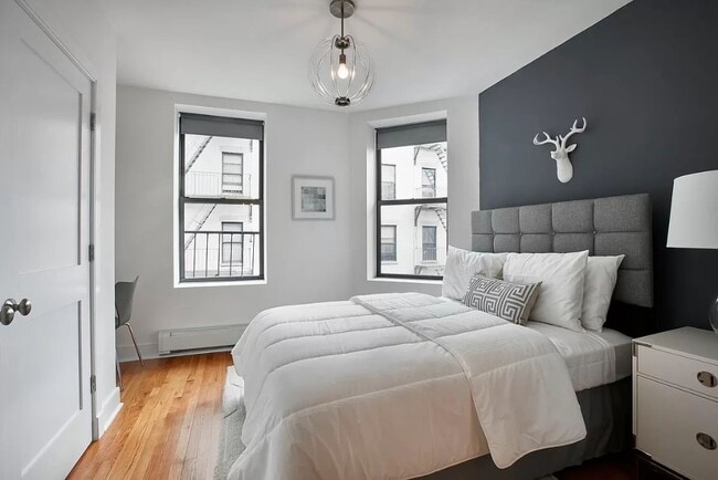 Building Photo - 305 W 150th St