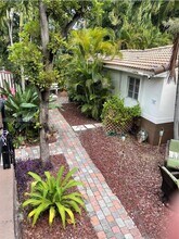 Building Photo - 1857 Buchanan St