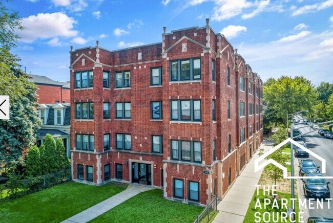 Building Photo - 2457 W Logan Blvd