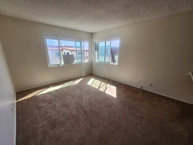 Foto del edificio - Moonstone