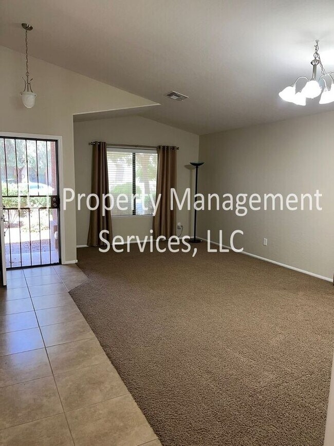 Foto del edificio - Beautiful 4 bedroom home in Casa Grande!