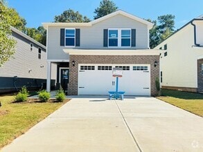 Building Photo - 433 Squirrel Oaks Ln