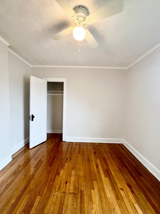Building Photo - 5838 W Altgeld St