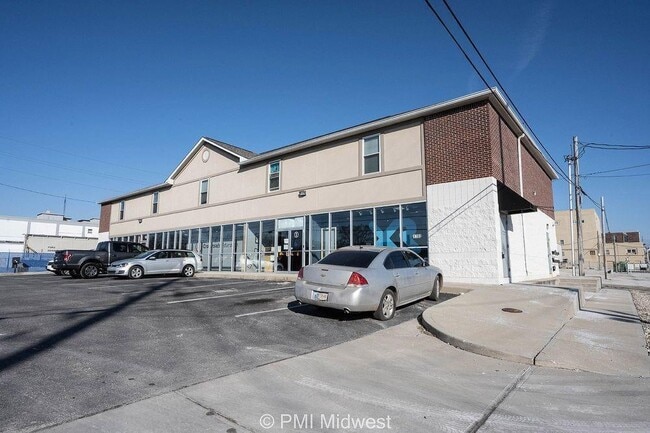 Building Photo - 1702 W Michigan St
