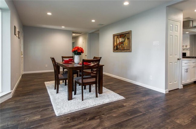 Foto del edificio - 828 Clear Fork Dr