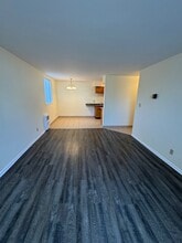 Building Photo - 689 Snelling Ave S