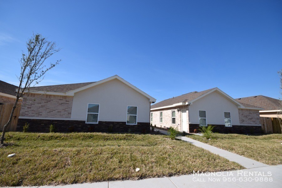 Primary Photo - Monmack Landing Apartments