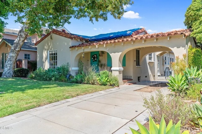 Building Photo - 554 Gerona Ave