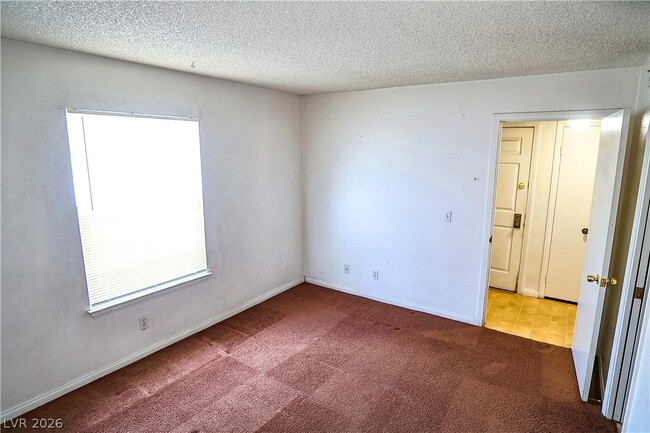 Building Photo - 3823 S Maryland Pkwy