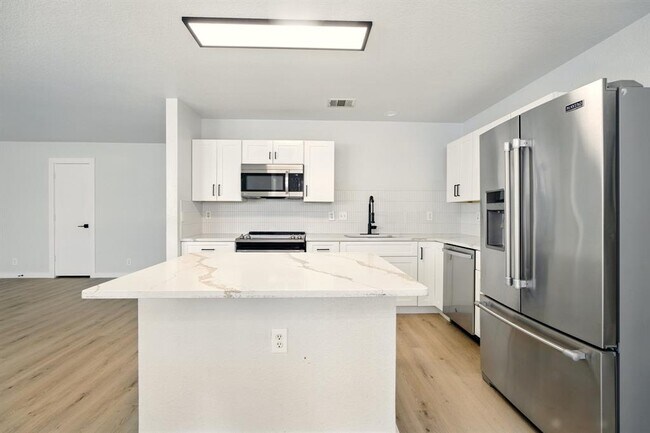 Building Photo - 179 Pimlico