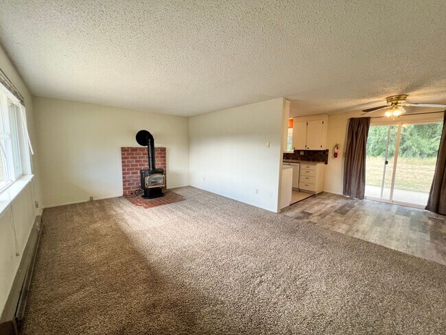 Building Photo - 4 Bedroom Home in Culdesac near CWU