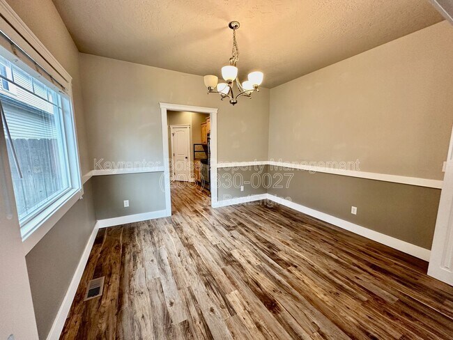 Foto del edificio - 2225 S Dorothy Ave