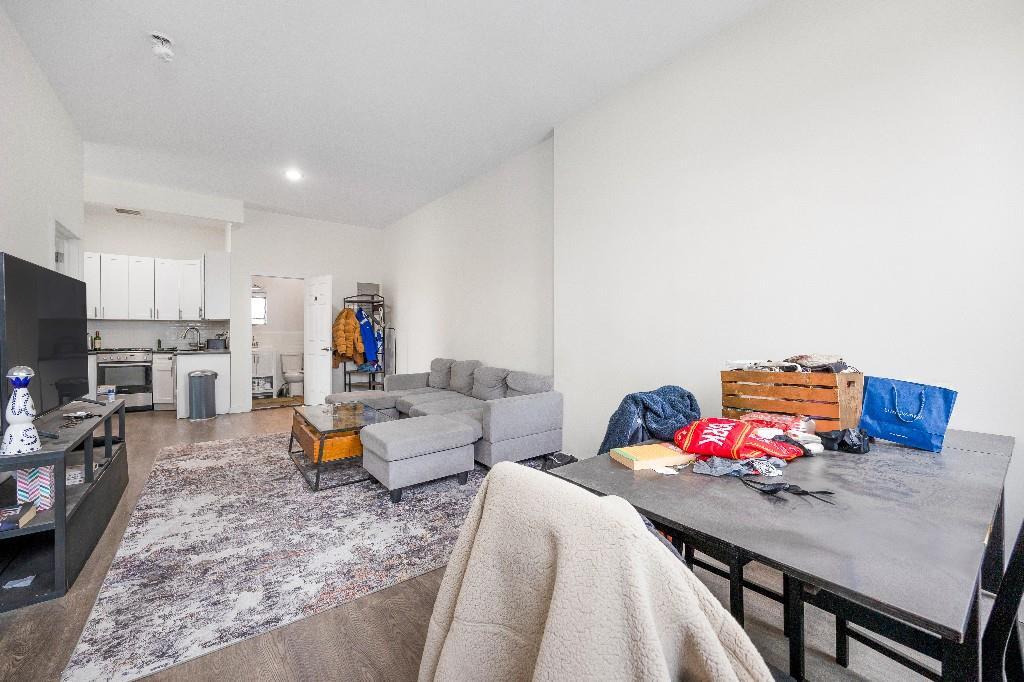 Foto principal - 951 Wyckoff Ave