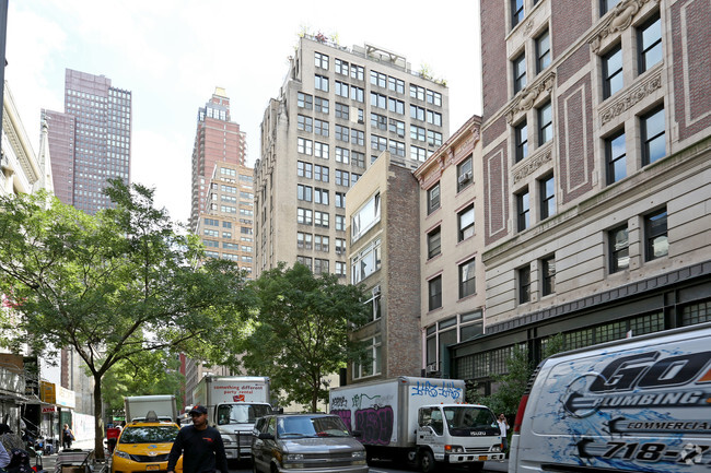 Foto del edificio - 2-4 W 29th St