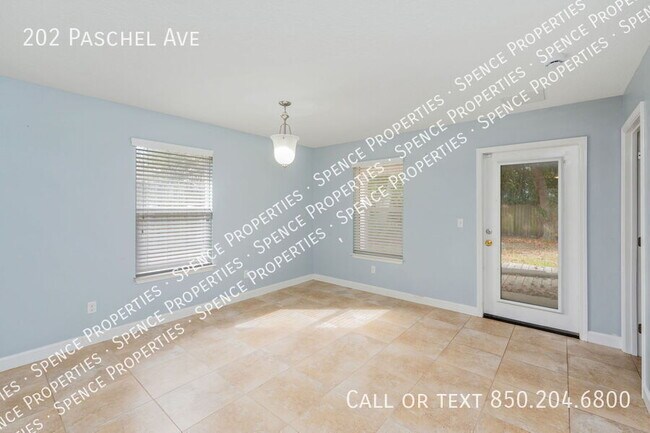 Foto del edificio - 202 Paschel Ave