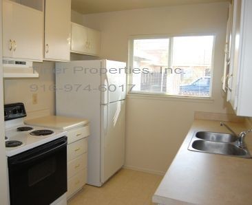 Foto del edificio - Charming 2 Bedroom Duplex in Orangevale!