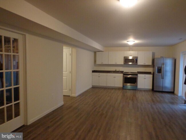 Building Photo - 43950 Casey's Ln