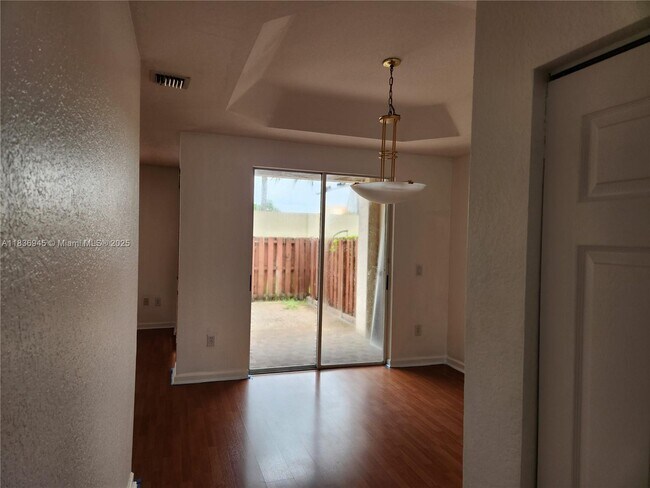 Foto del edificio - 11179 NW 73rd Terrace