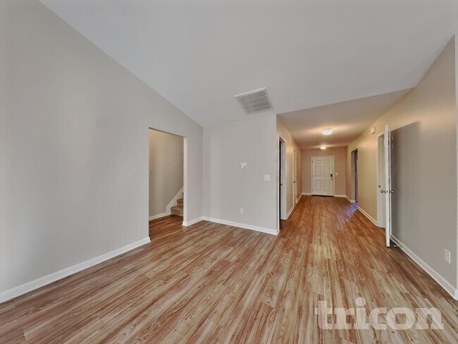 Foto del edificio - 3216 Laurenfields Way