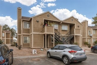 Building Photo - 2717 Aarondavid Dr