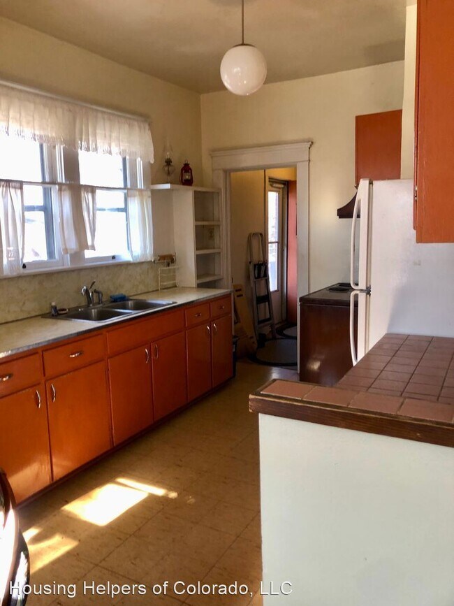 Building Photo - 2 br, 1 bath House - 921 9th St