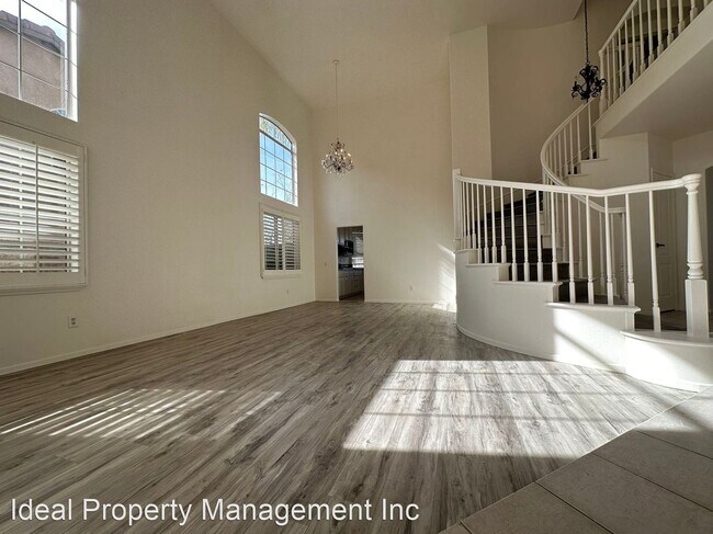 Foto del edificio - 5 br, 3 bath House - 5 Monserrat Pl