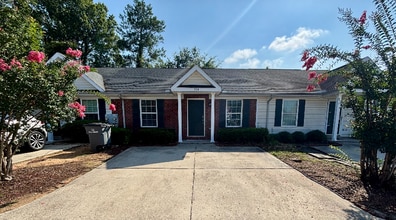 Building Photo - 304 Greendale Pl