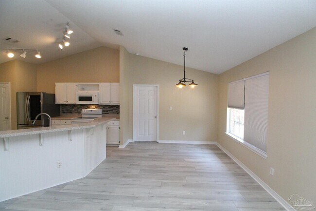 Building Photo - 5079 Cassia Dr