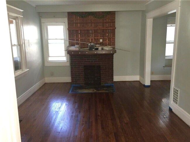 Foto del edificio - 93 Scottsville Rd