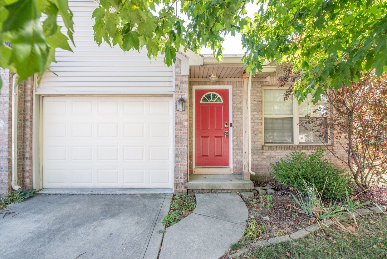 Primary Photo - 809 Ashton Park Dr