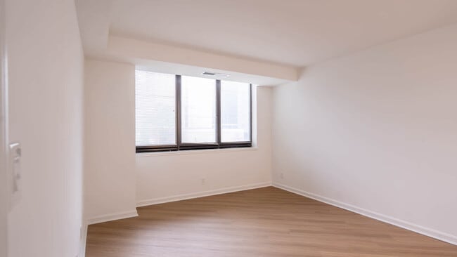 Bedroom - Water Park Towers