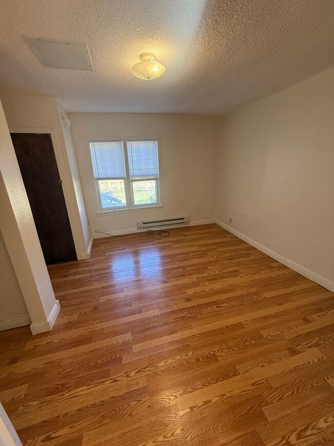Foto del edificio - 1001 Silverleaf Ave